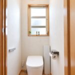 【秦野市】トイレと玄関をリフォーム。明るく心地よい住まいへ