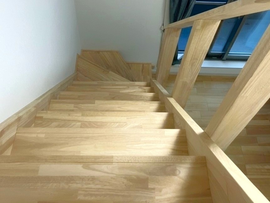 秦野市 子供室 ロフト固定階段 秦野市 子供室 ロフト固定階段