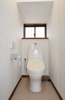 【秦野市】将来の安心も見据えたトイレリフォーム