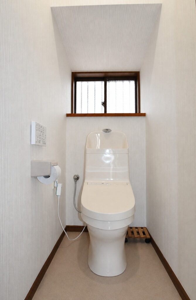 【秦野市】将来の安心も見据えたトイレリフォーム