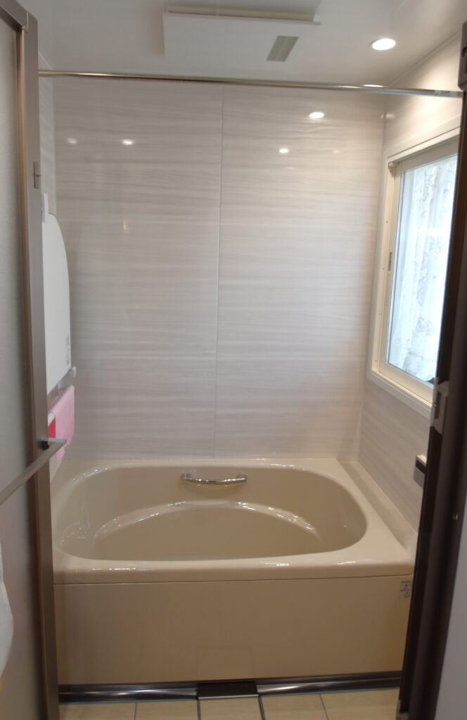 【秦野市】大切な我が家を未来へつなぐ。浴室・内窓あったかリフォーム